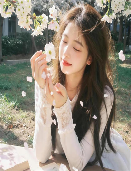 深度影评 剪辑师节奏控制解析美少女的衣橱声音的立体声效与空间感